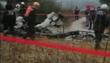 Bursa'da tek motorlu uçak düştü: 2 kişi hayatını kaybetti - 4