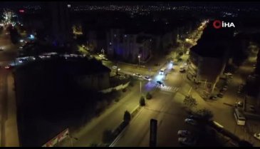 Zehir tacirlerine gece operasyonu! Uyuşturucu tuvaletten çıktı