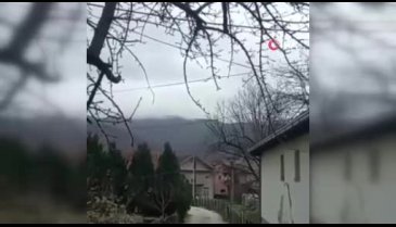 Kosova'nın kuzeyinde silah ve patlama sesleri duyuluyor