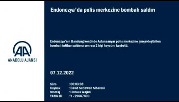 Endonezya'da polis merkezine bombalı saldırı