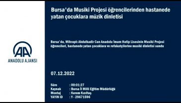 Bursa'da öğrencilerinden hastanede yatan çocuklara müzik dinletisi