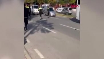 Antalya'da motokurye 3 polisi ve 1 kişiyi darp etti