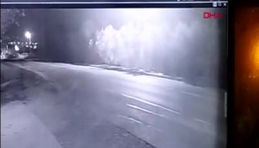 Bursa'da otomobil duvara çarptı: 2 kişi öldü