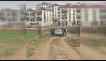 Bursa'da otomobil hırsızları polis ekiplerinin takibi sonucu yakalandı