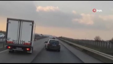 İstanbul'da trafik magandası kamyonetin önüne kırdı