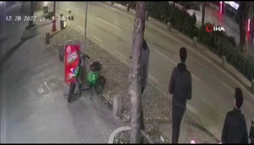 Kocaeli'nde savrulan motosiklet 30 metre sürüklendi