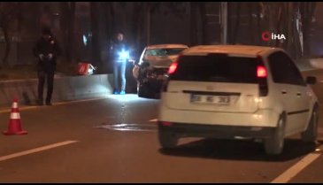 Ankara'da yola savrulan iki kişi feci şekilde öldü