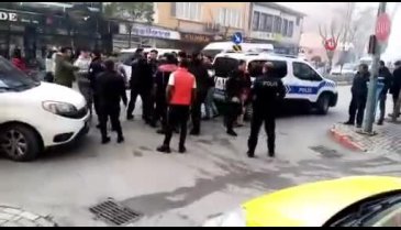 Bursa'da alacak verecek kavgası! Bıçaklar konuştu