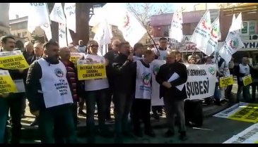 Tüm Emeklilerin Sendikası, Bursa'da basın açıklaması yaptı