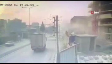 İzmir'de 6 işçiye mezar olan vinç faciası kamerada