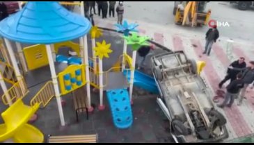 Bursa'da çocuk parkında korkunç anlar