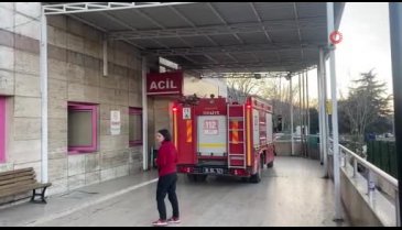 Bursa'da hastanenin acil servisinde 'yanık kokusu' paniği