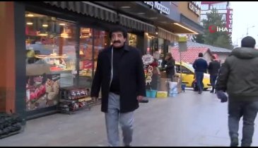 Sivas'ın Müslüm babası, Müslüm Gürses'in yokluğunu hissettirmiyor