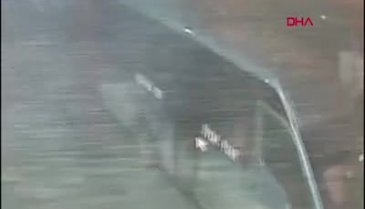 İstanbul'da otomobil önce yayaya sonra mobese direğine çarptı: 1 ölü, 2 yaralı