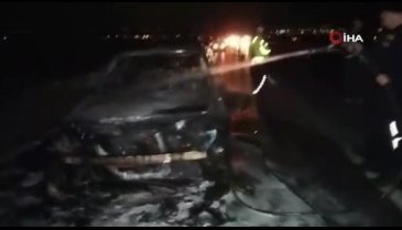 Bursa'da seyir halindeki otomobil alev topuna döndü