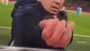 Ancelotti'den rakip taraftara ikram