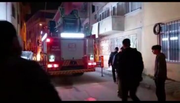 Bursa'da apartman dairesinde patlama! Ortalık savaş alanına döndü