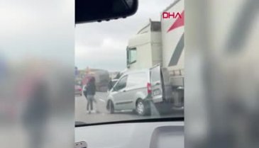 İstanbul'da yol verme kavgasında çekiçli saldırı