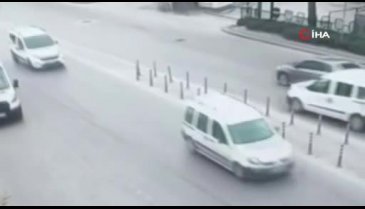 Bursa'da anayolda dönüş yapmaya çalıştı! Zincirleme kaza meydana geldi