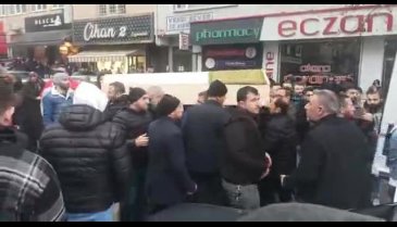 Bursa'da silahla vurularak hayatını kaybeden 4 kişi toprağa verildi - 2