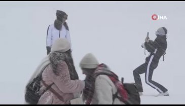 Uludağ sezonu açtı! Pistler fotoğraf çekinmek isteyenlerle doldu