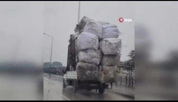 Bursa'da tehlikeli taşımacılık böyle görüntülendi