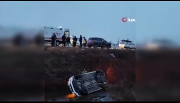 Bursa İnegöl otomobil dere yatağına uçtu: 2 yaralı