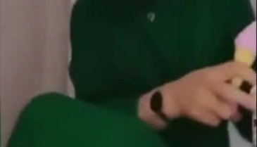 Çocuğunun yanında cinsel içerikli video çekti