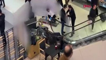 İstanbul'da ayağı yürüyen merdivene sıkışan çocuğun parmakları koptu