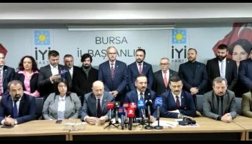 İYİ Parti Bursa'da devir teslim töreni