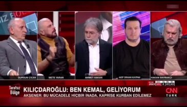 Şahan Gökbakar canlı yayında tırnağını kesen Bayrakçı'yı ti'ye aldı