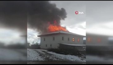 Bursa'da iki katlı evde korkutan yangın
