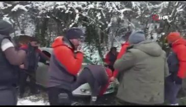 Bursa'da kontrolden çıkan araç şarampole düştü!