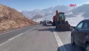Afyonkarahisar'da yolcu otobüsü devrildi! Çok sayıda ölü ve yaralı var