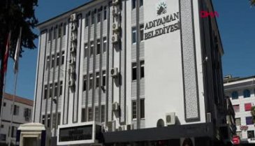Adıyaman Belediye Başkanlığı binası yıkıldı