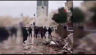 Gaziantep'te dehşet anları: Bina saniyeler içerisinde enkaza dönüştü