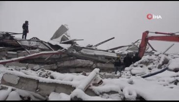 Malatya'da kar altında zamanla yarış