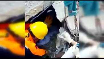 Dima Dabul 202'nci saatte enkaz altından sağ olarak çıkartıldı