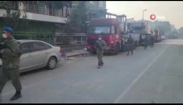 Komandolar Hatay'da asayişi sağlıyor