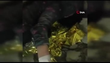 Madenci ekibin enkaz altındaki kızla 'hamam' muhabbeti