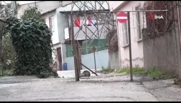 Bursa'da bu sokağa giren geri çıkıyor