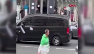 İstanbul'da cadde ortasında bıçaklı kavga