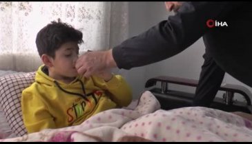 Enkaz altında kalan oğlunu 3 gün sonra bacağı kesillmiş halde buldu