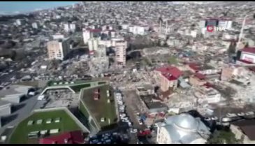 Hatay'da 4 yaşındaki Asel enkazdan anneannesi sayesinde canlı çıktı
