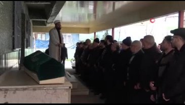 Bursa'da ev arkadaşı tarafından katledilen adam, toprağa verildi
