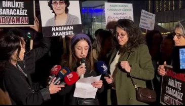 8 Mart Dünya Kadınlar Günü'nde Bursalı kadınlar sokakta-3
