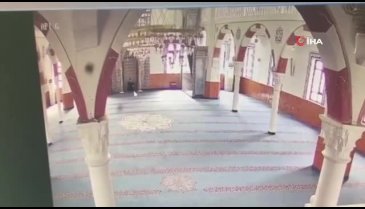 İstanbul'da hırsızlar, bu seferde camiden mikrofon çaldı