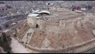 Bilim kurulu Gaziantep'in hasar alan tarihi yapıları için toplandı