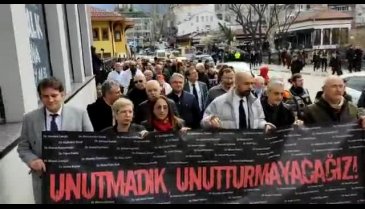 Bursa'da 14 Mart Tıp Bayramı 'Sağlık Hakkı Yürüyüşü'