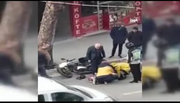 Bursa'da dengesini kaybeden motosiklet sürücüsü kaza yaptı